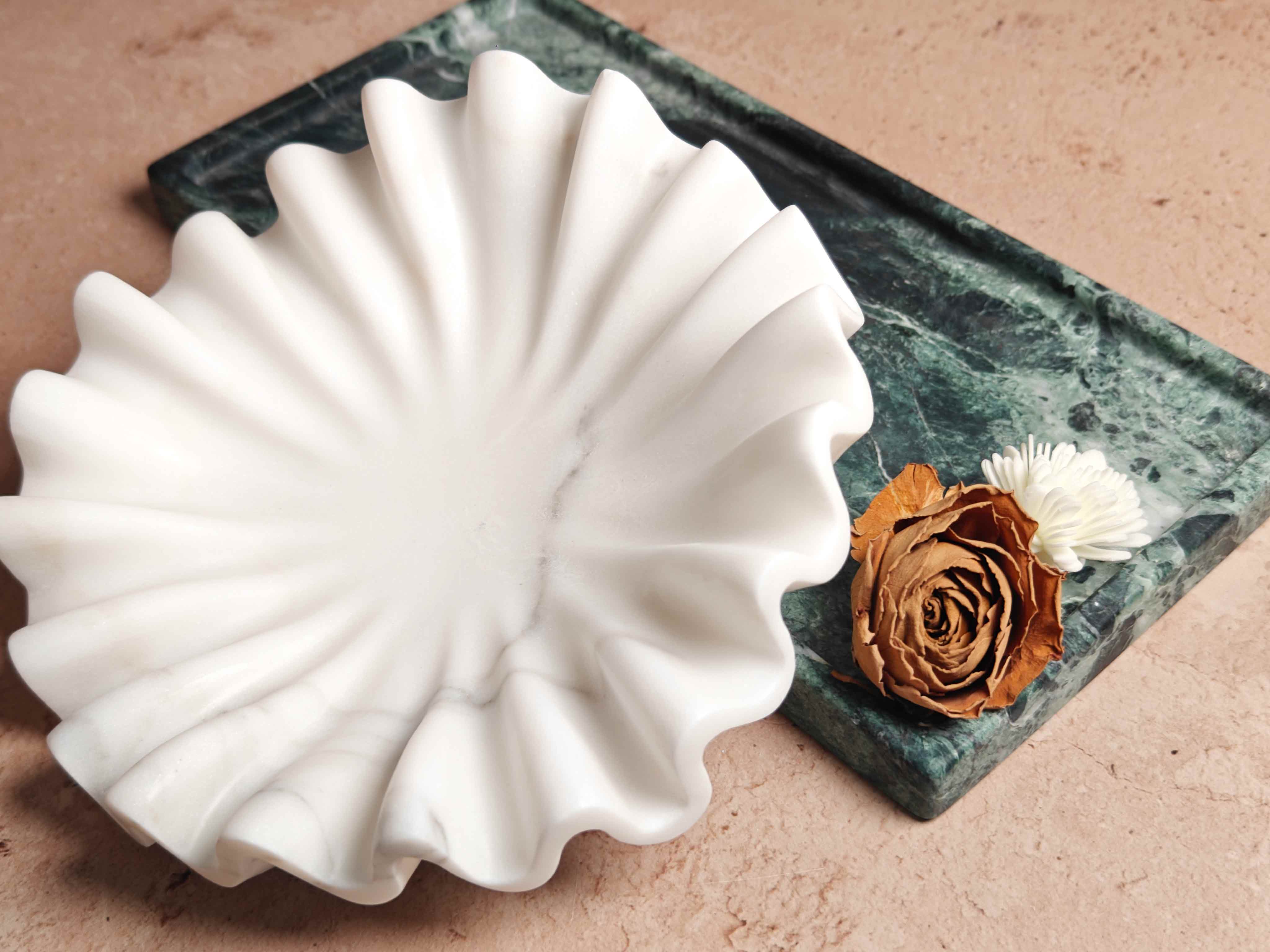 Marble folding bowl