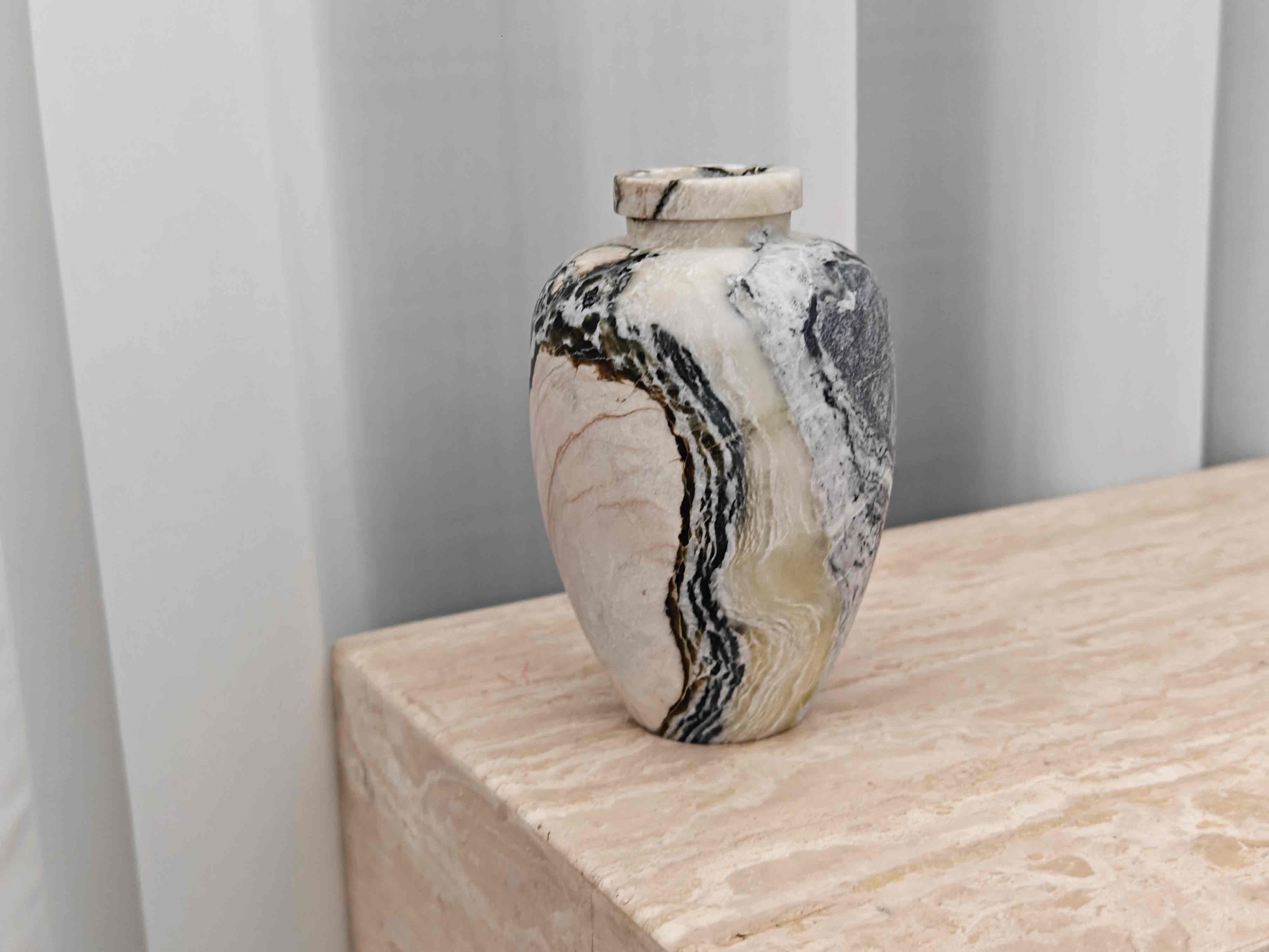 Ink-wash flower vase